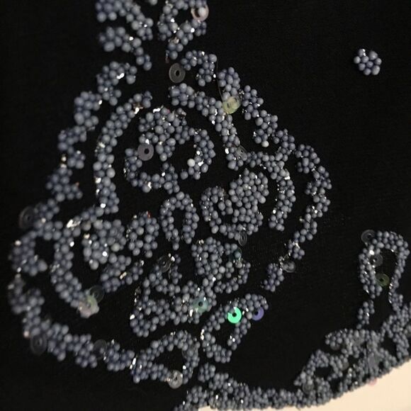 Gorgeous Silky spandex top with sparkle beading - Picture 3 of 6